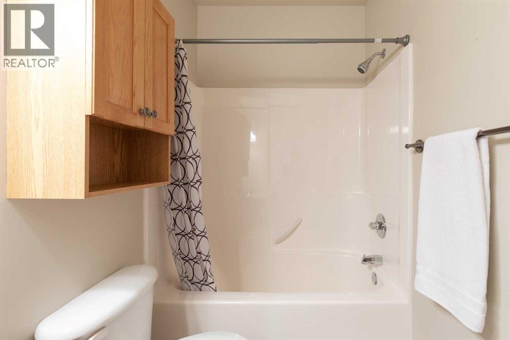 593 Stark Way Se Property Photo 40