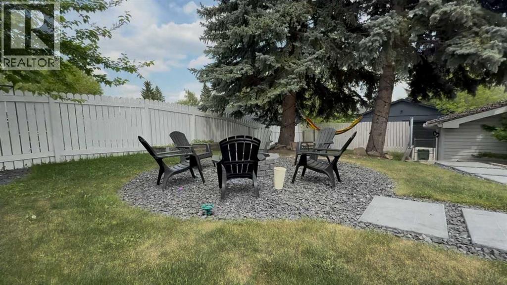 824 Canna Crescent Sw Property Photo 32