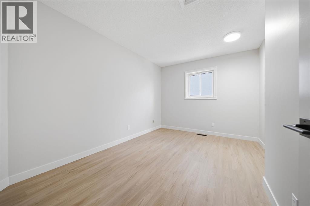 36 Taradale Close Ne Property Photo 16