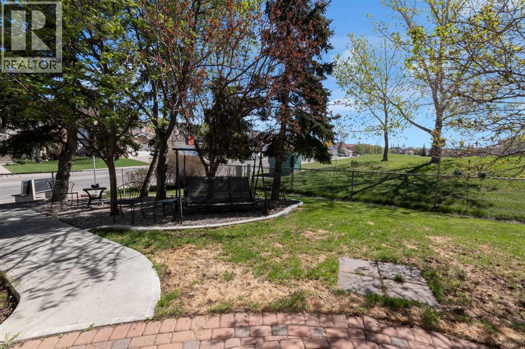 4 Hamptons Heath Nw Property Photo 12