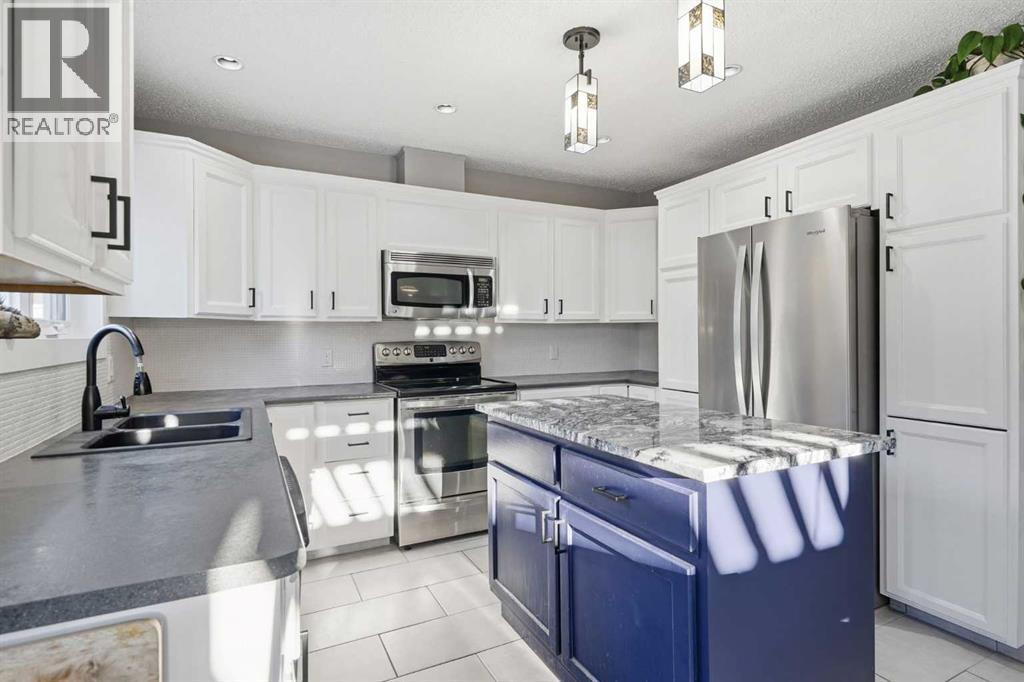 181 Woodbend Way Property Photo 23