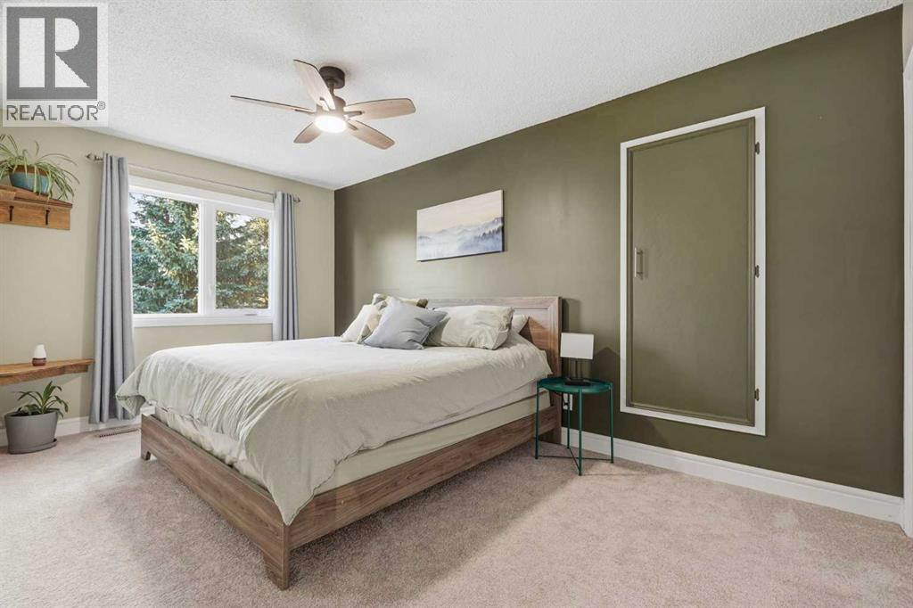 181 Woodbend Way Property Photo 33