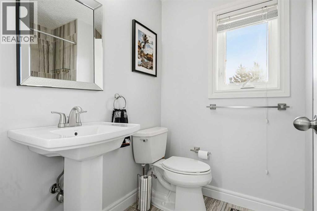 181 Woodbend Way Property Photo 34