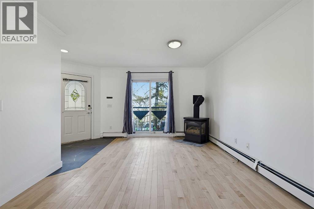 1215 15 Avenue Sw Property Photo 6