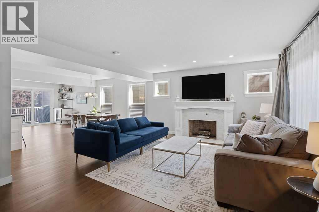 87 Couture Crescent Sw Property Photo 5