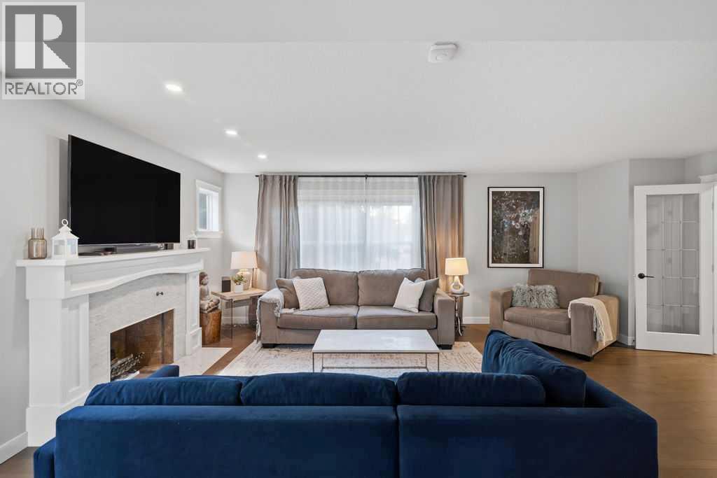 87 Couture Crescent Sw Property Photo 7