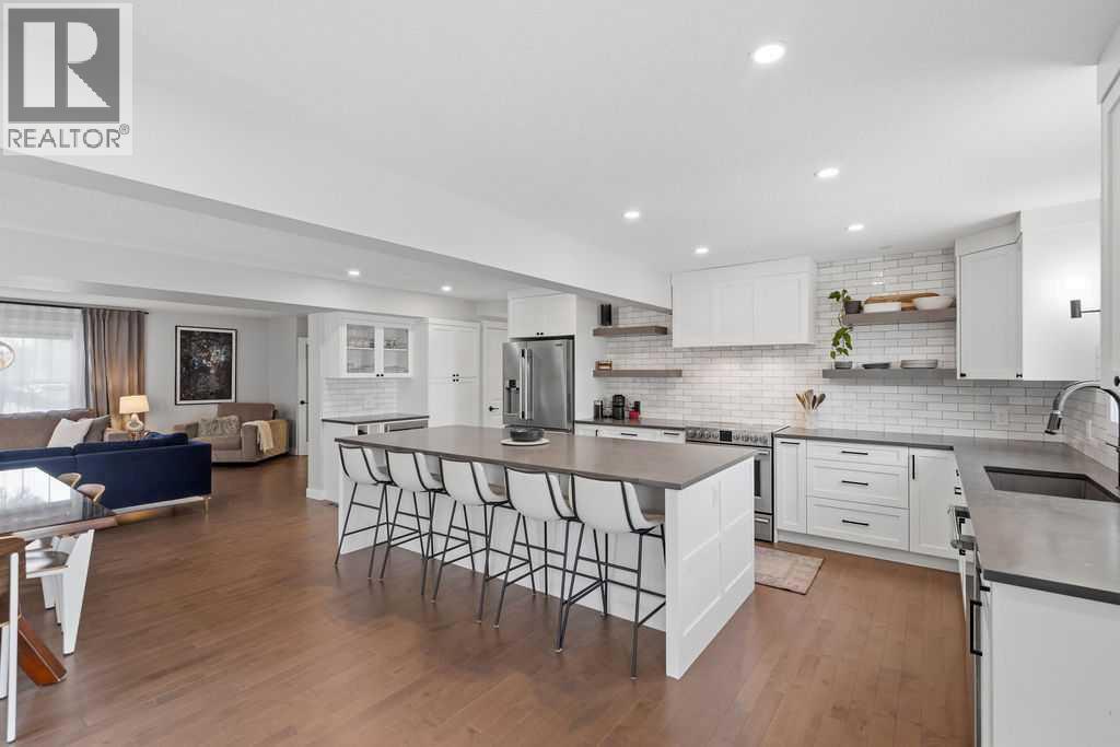 87 Couture Crescent Sw Property Photo 13