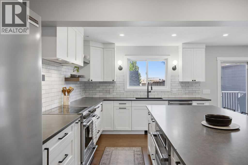 87 Couture Crescent Sw Property Photo 14
