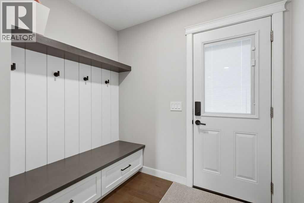 87 Couture Crescent Sw Property Photo 22