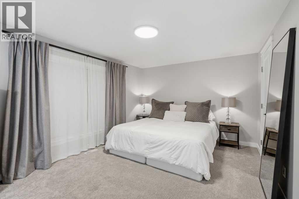 87 Couture Crescent Sw Property Photo 28