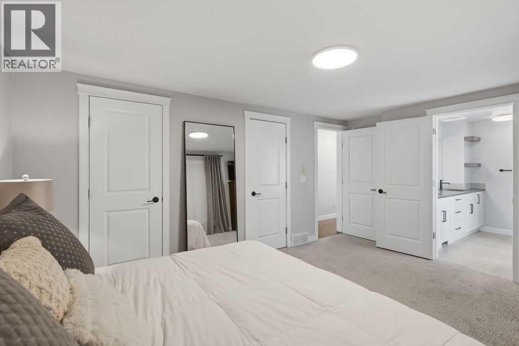 87 Couture Crescent Sw Property Photo 29