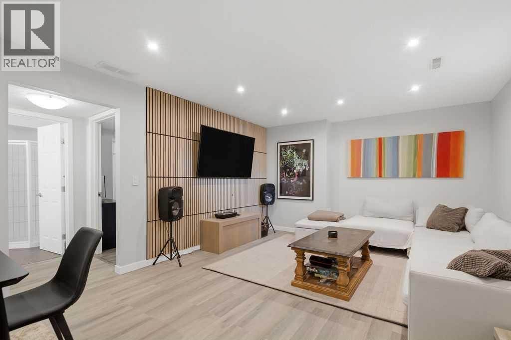 87 Couture Crescent Sw Property Photo 36