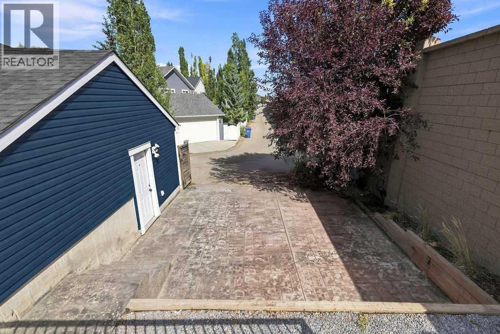 87 Couture Crescent Sw Property Photo 41