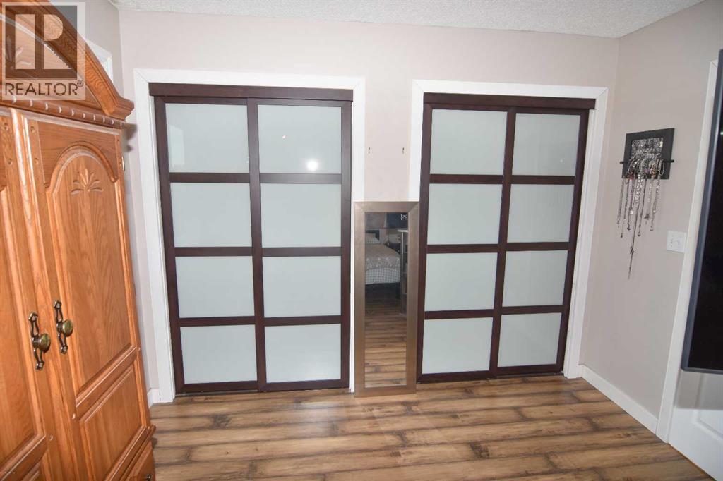 100 Coach Manor Rise Sw Property Photo 13