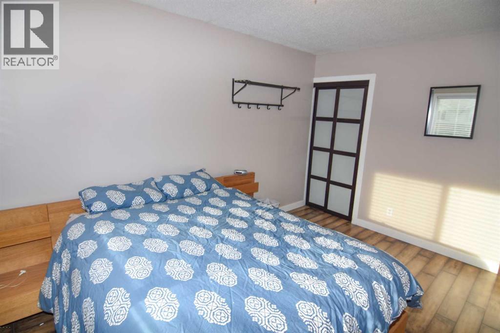 100 Coach Manor Rise Sw Property Photo 19