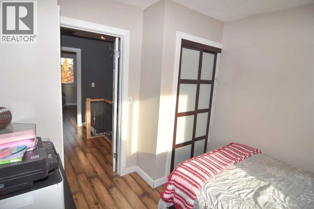 100 Coach Manor Rise Sw Property Photo 21
