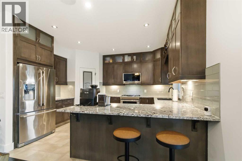 100 Dakin Drive Property Photo 11