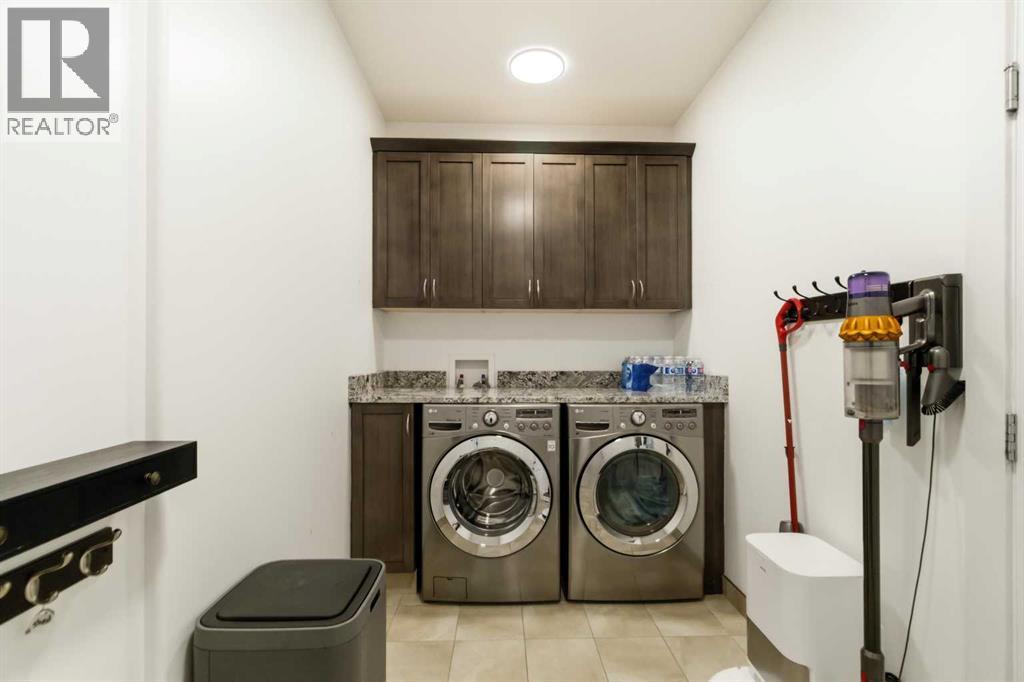 100 Dakin Drive Property Photo 16