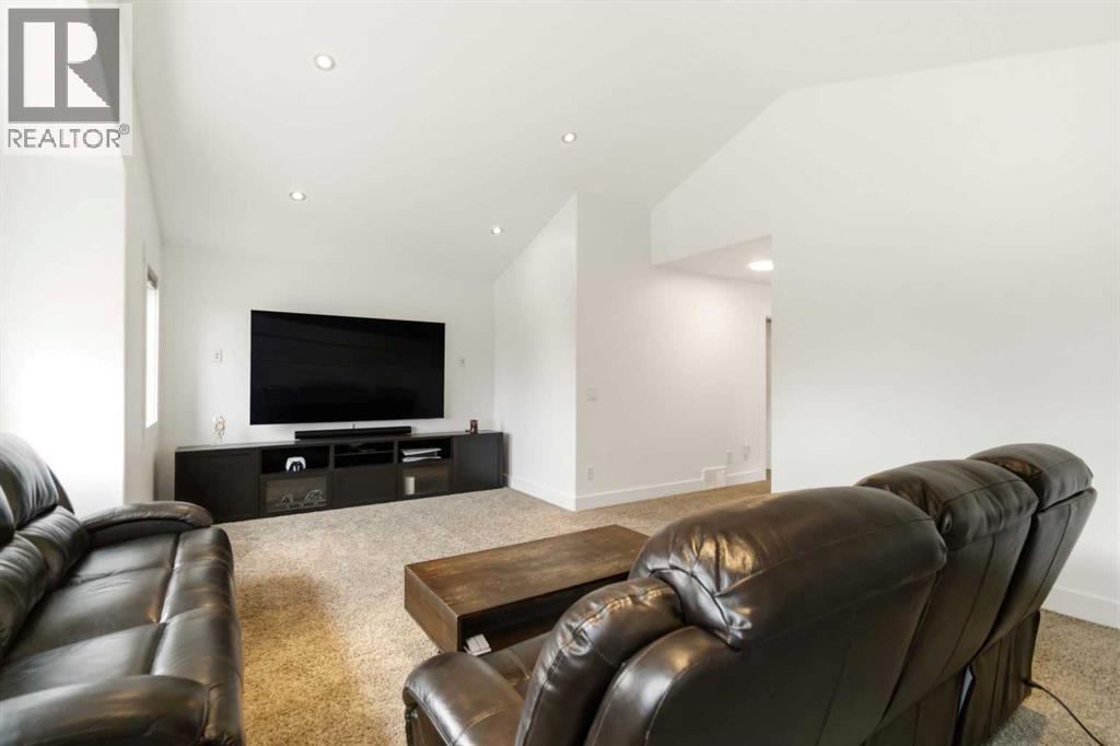 100 Dakin Drive Property Photo 32