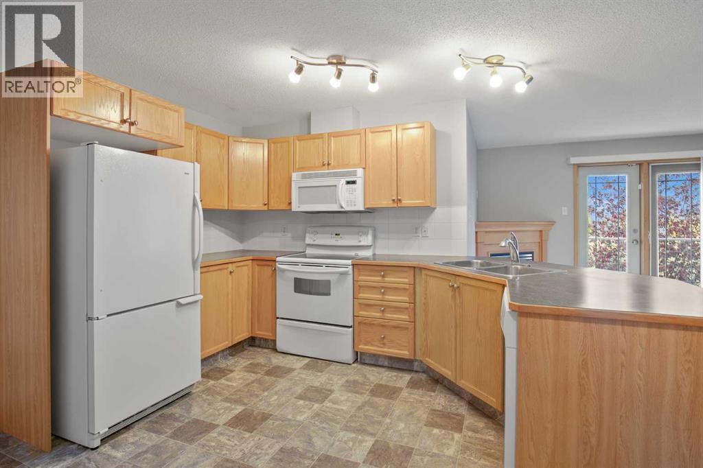 260 Duston Street Property Photo 39