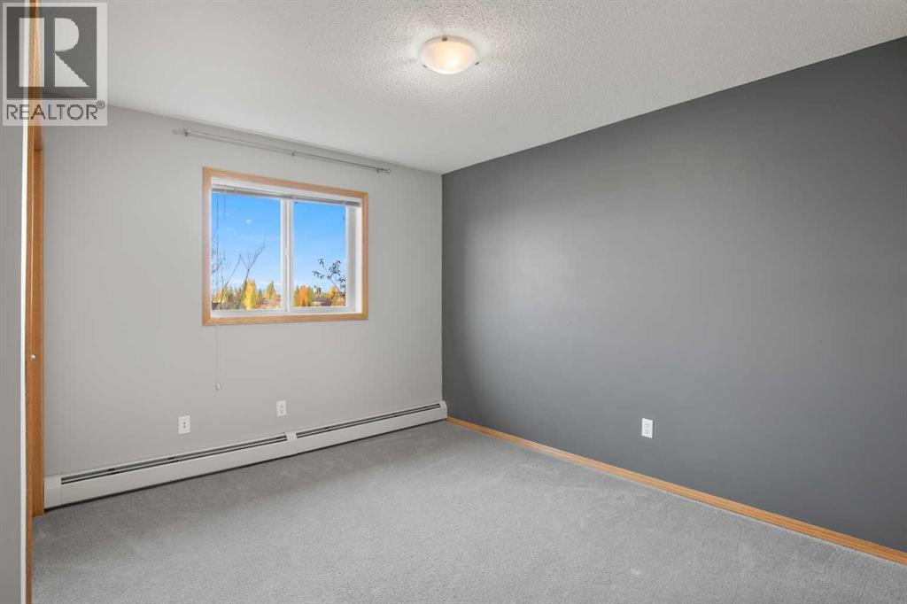 260 Duston Street Property Photo 41