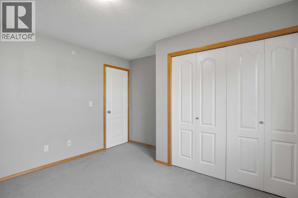 260 Duston Street Property Photo 42
