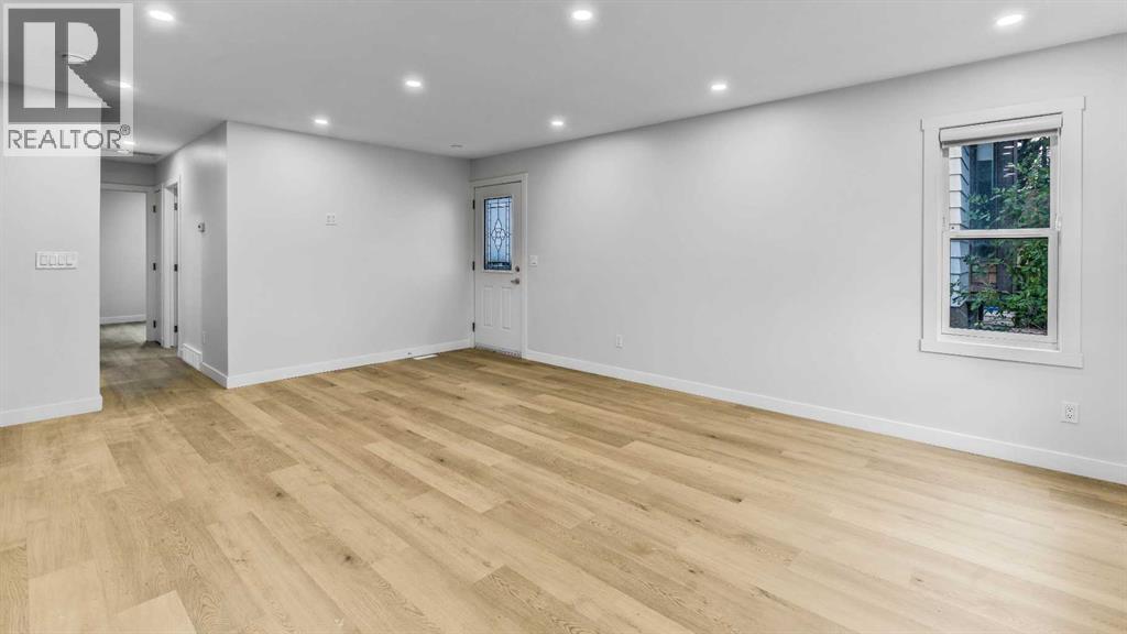48 Doverglen Crescent Se Property Photo 8