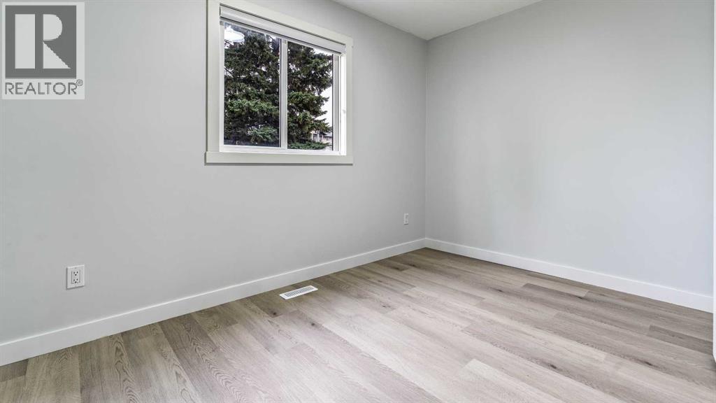 48 Doverglen Crescent Se Property Photo 19
