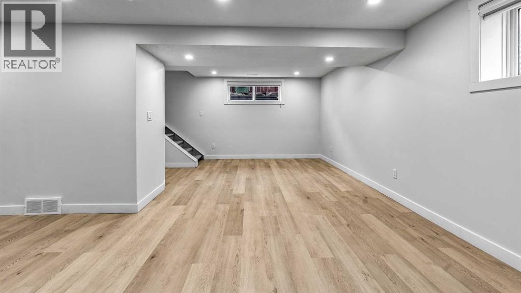 48 Doverglen Crescent Se Property Photo 27
