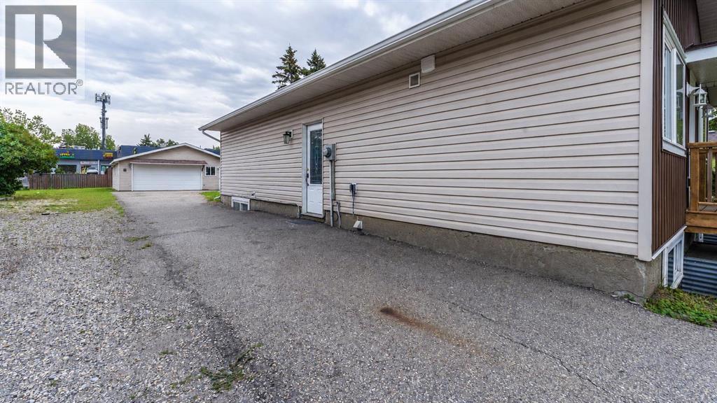 48 Doverglen Crescent Se Property Photo 35