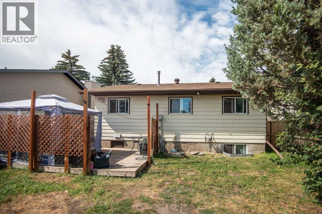 168 Eastman Crescent Property Photo 4