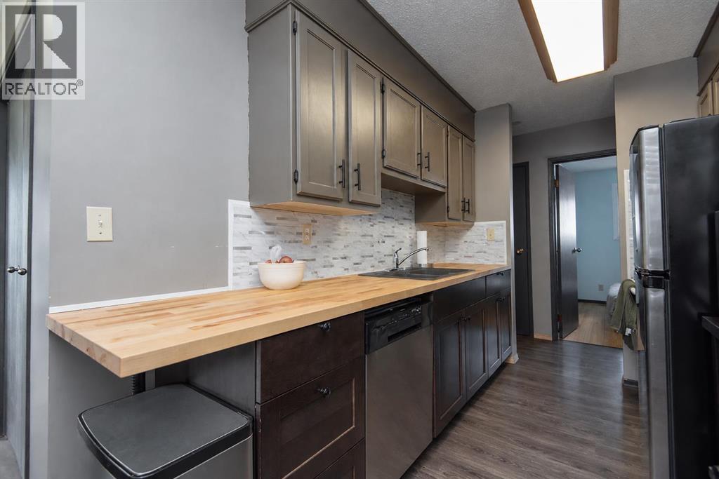 168 Eastman Crescent Property Photo 12