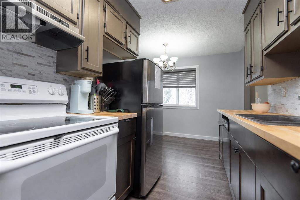 168 Eastman Crescent Property Photo 13