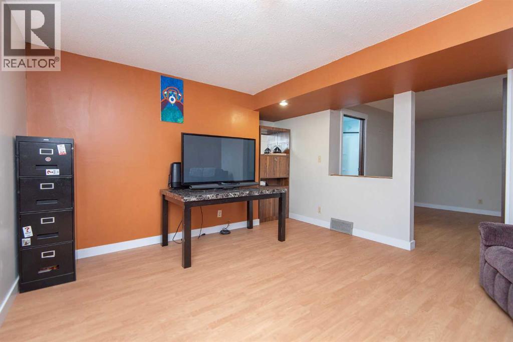 168 Eastman Crescent Property Photo 25
