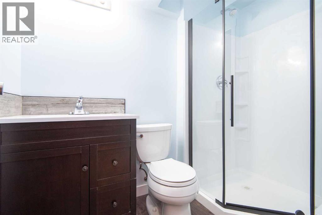 168 Eastman Crescent Property Photo 26