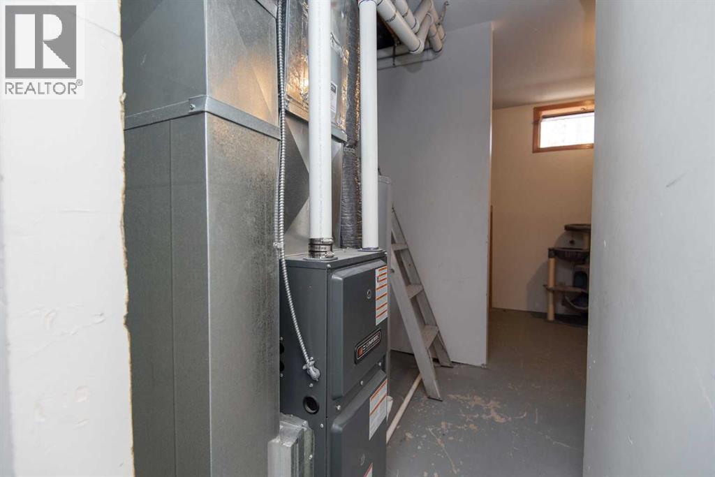 168 Eastman Crescent Property Photo 27