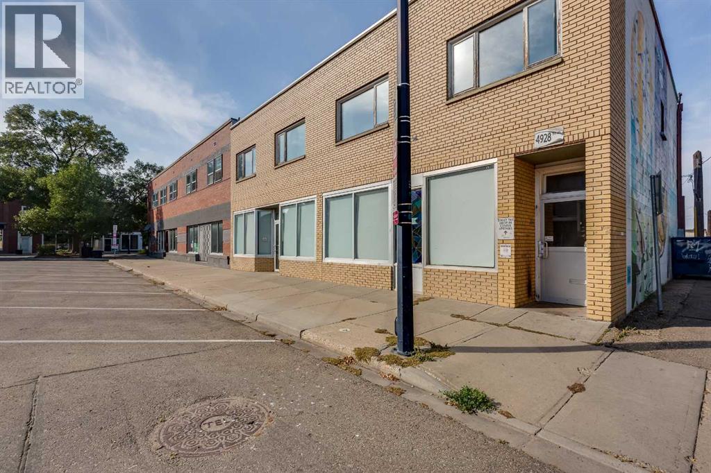 5101 50 Avenue Property Photo 4