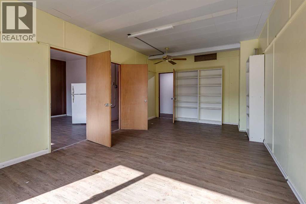 5101 50 Avenue Property Photo 22
