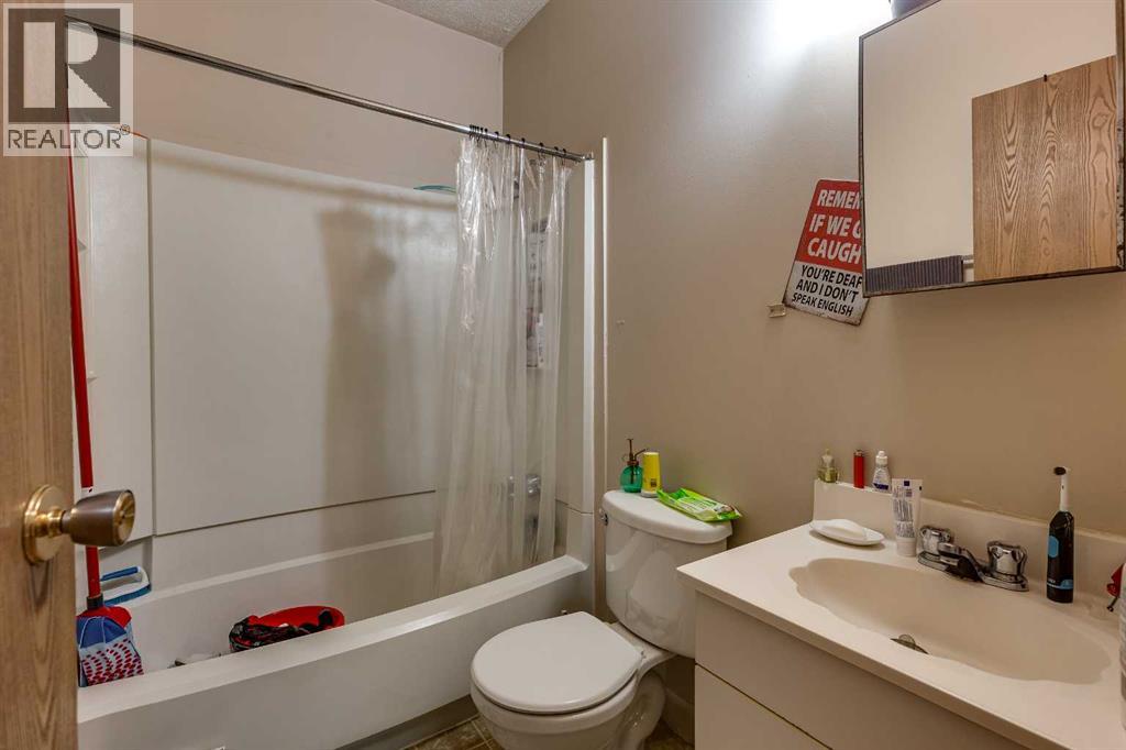 5101 50 Avenue Property Photo 25