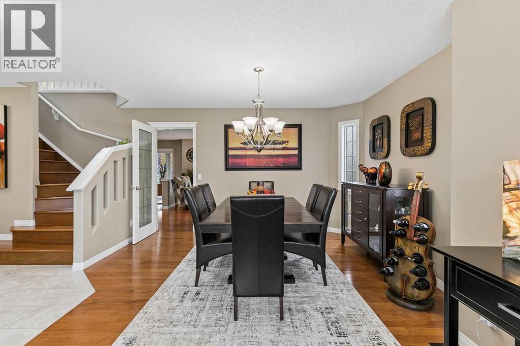 278 Douglasdale Point Se Property Photo 4