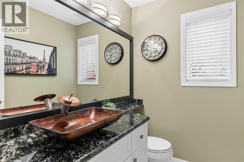 278 Douglasdale Point Se Property Photo 10