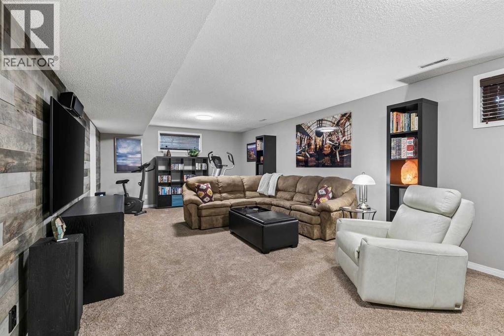 278 Douglasdale Point Se Property Photo 26
