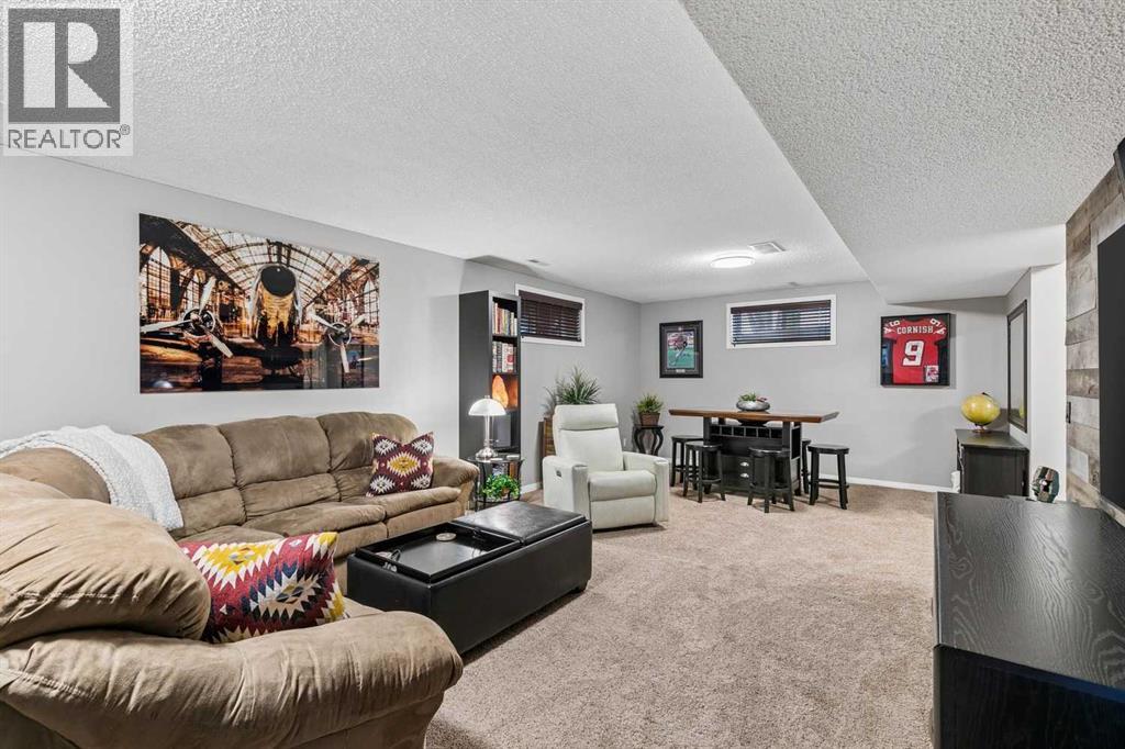 278 Douglasdale Point Se Property Photo 27