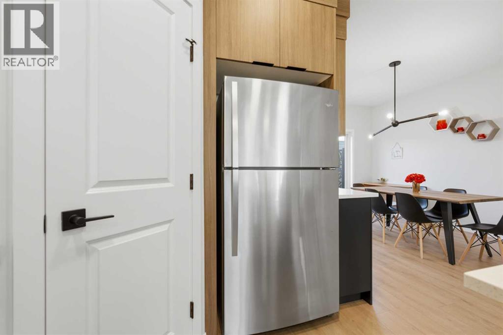 15113 37 Street Sw Property Photo 10