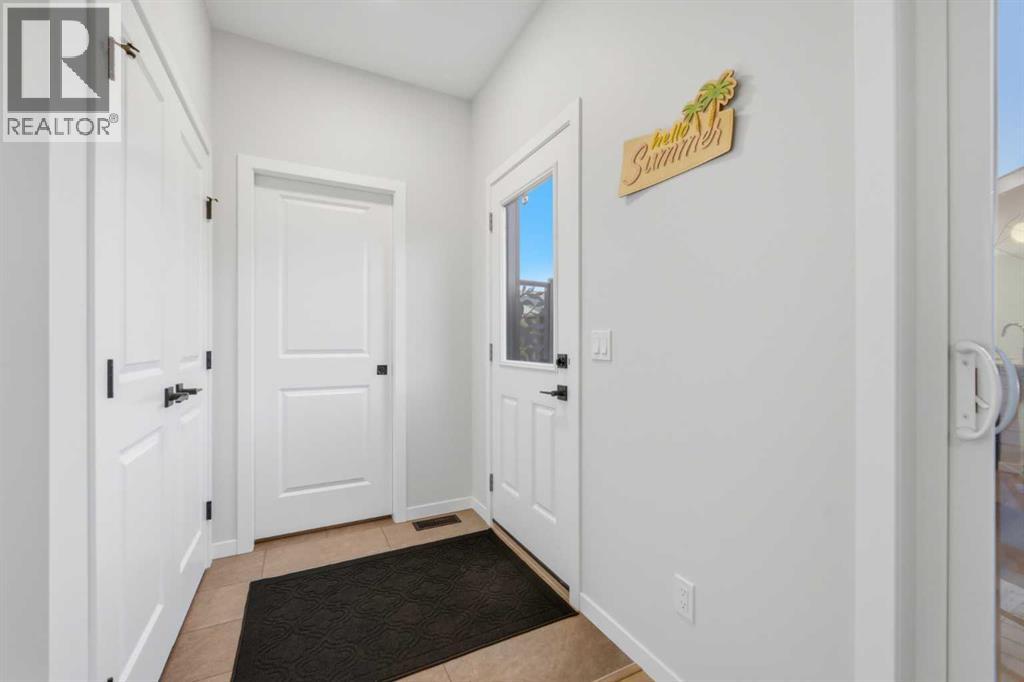 15113 37 Street Sw Property Photo 15