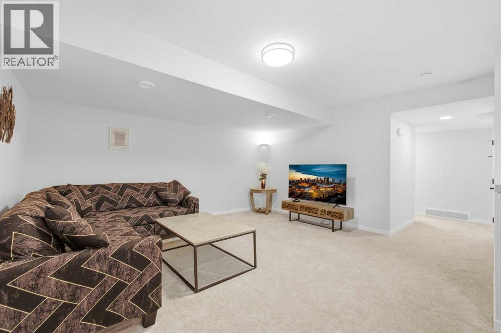 15113 37 Street Sw Property Photo 25