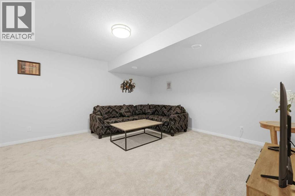 15113 37 Street Sw Property Photo 27