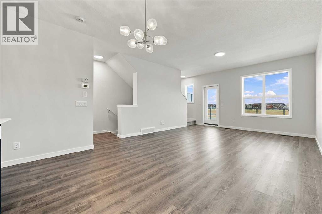 132 Red Embers Link Northeast Property Photo 6