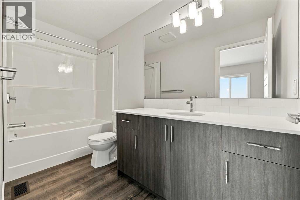 132 Red Embers Link Northeast Property Photo 20