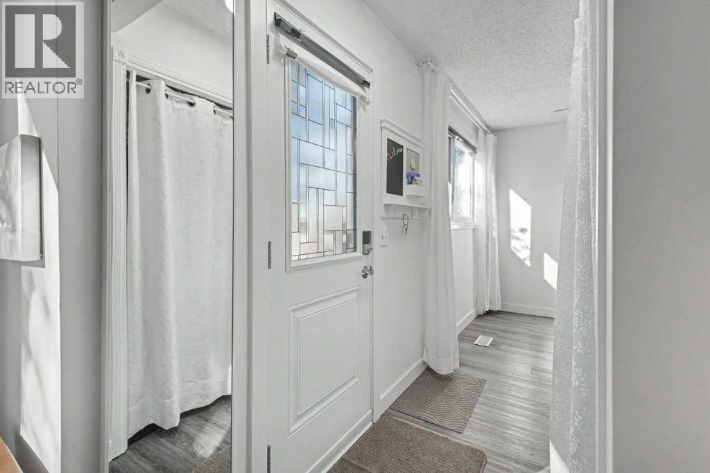 203 Lynnview Road Southeast Property Photo 4